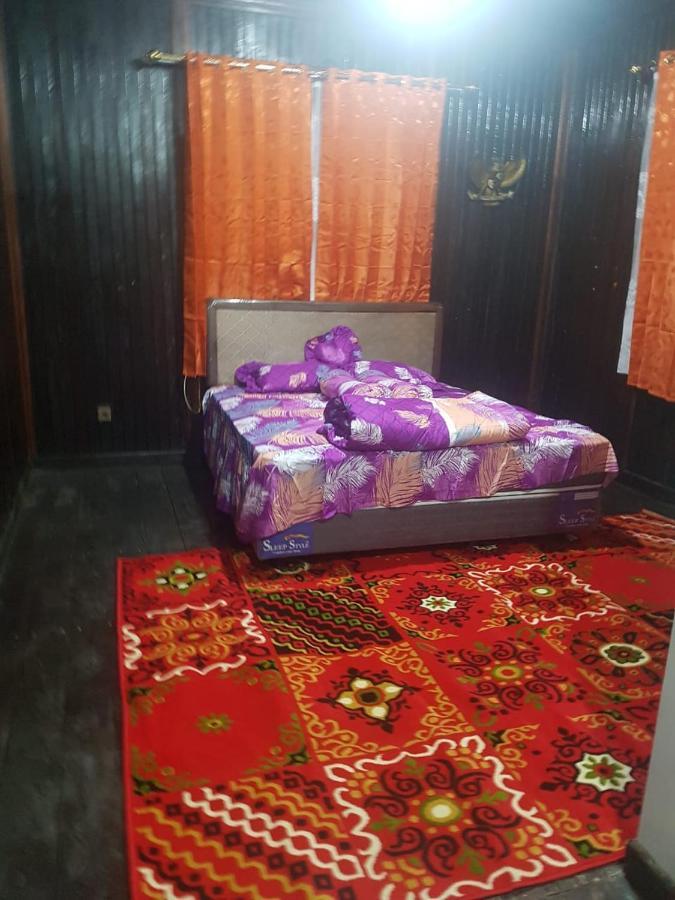 Mimi Guest House Syariah Pangkalan Bun Exterior photo